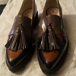Clarks Narrative Loafer size 9